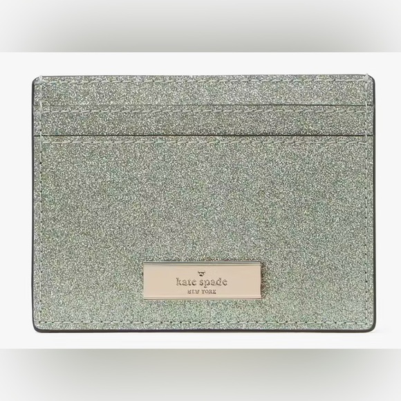 Kate spade diaper game!!🍼👶🏻 (MAY) - Picture 3 of 7